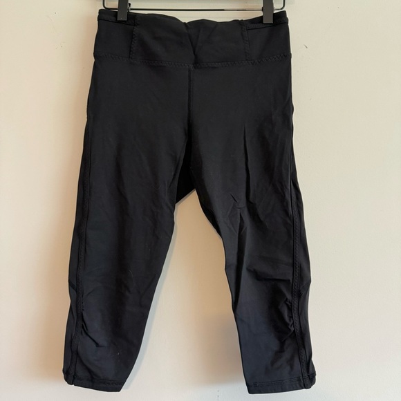 Lululemon Run For Life Ruched Crop Leggings size 6 - Picture 2 of 9